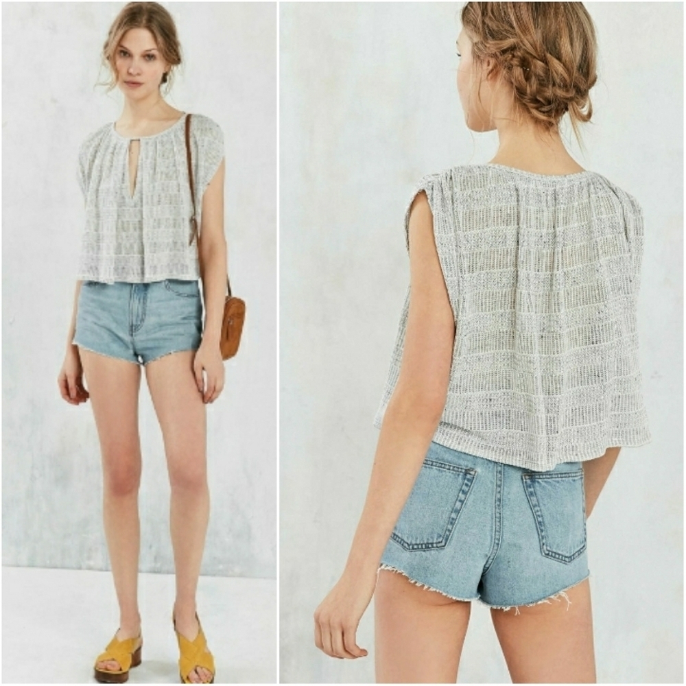 KIMCHI BLUE  // keyhole open knit sweater top
